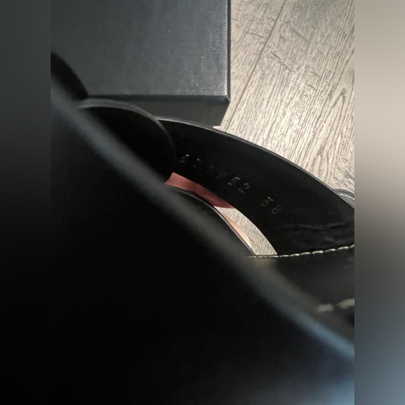 YSL Saint Laurent Tribute Sandals. - Picture 5 of 7